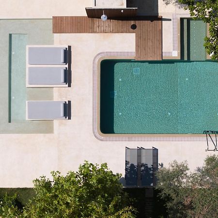 Thetree Villa, With Heated Pool & Spa Whirlpool Gállos المظهر الخارجي الصورة