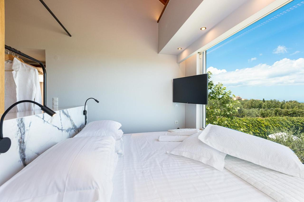 Thetree Villa, With Heated Pool & Spa Whirlpool Gállos المظهر الخارجي الصورة