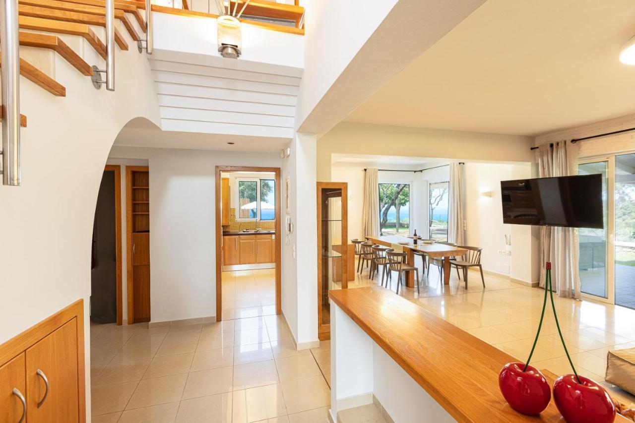 Thetree Villa, With Heated Pool & Spa Whirlpool Gállos المظهر الخارجي الصورة