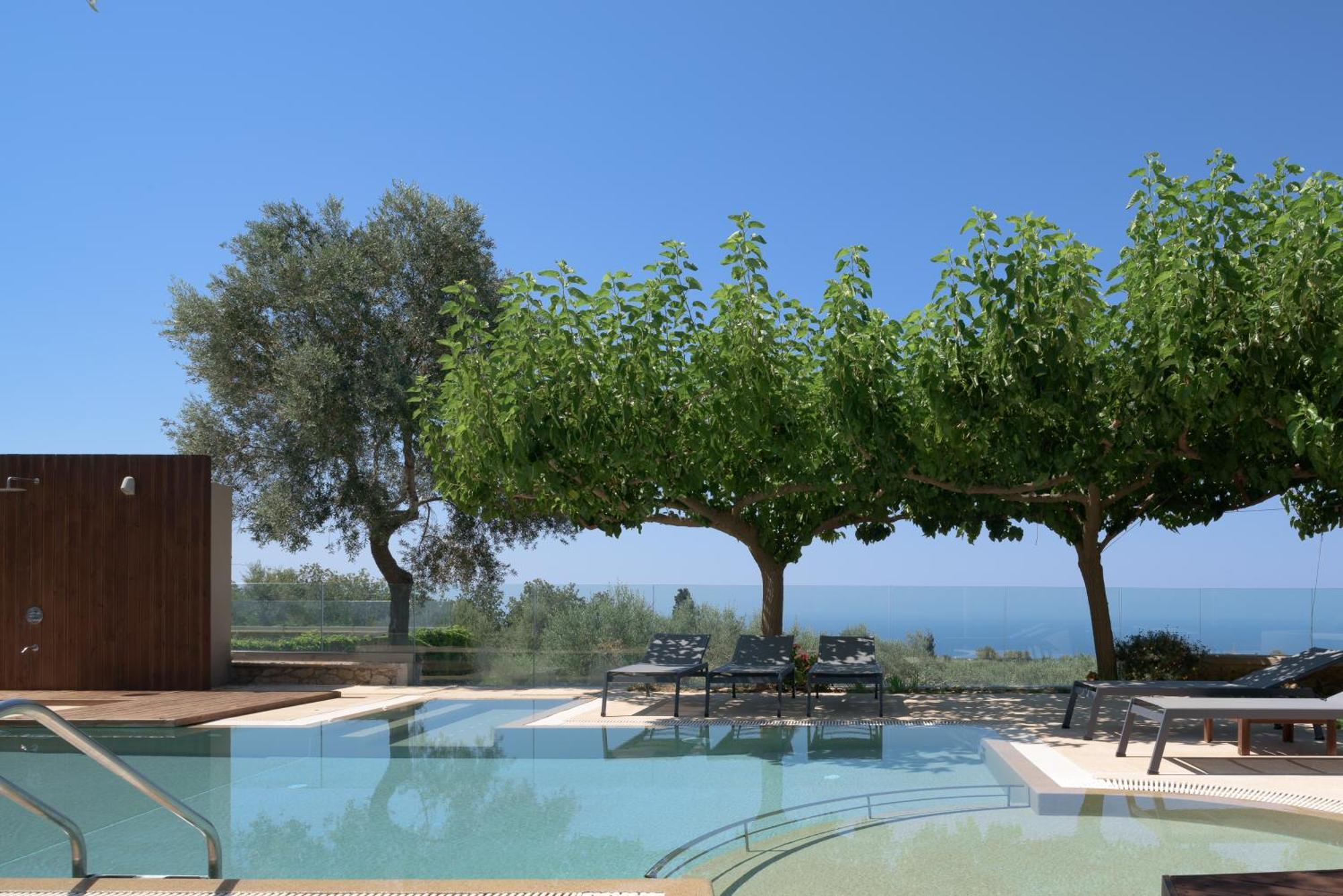 Thetree Villa, With Heated Pool & Spa Whirlpool Gállos المظهر الخارجي الصورة