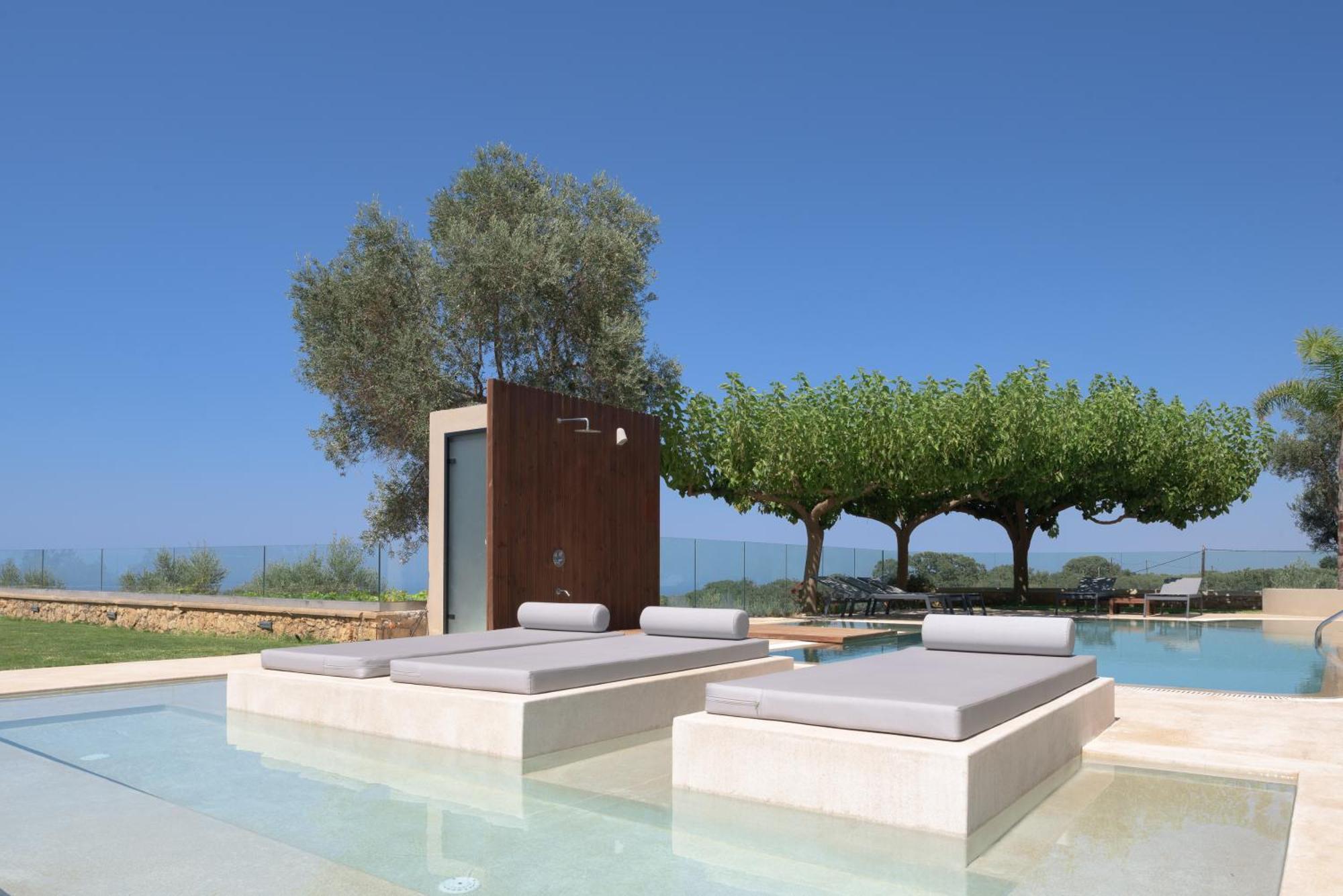 Thetree Villa, With Heated Pool & Spa Whirlpool Gállos المظهر الخارجي الصورة